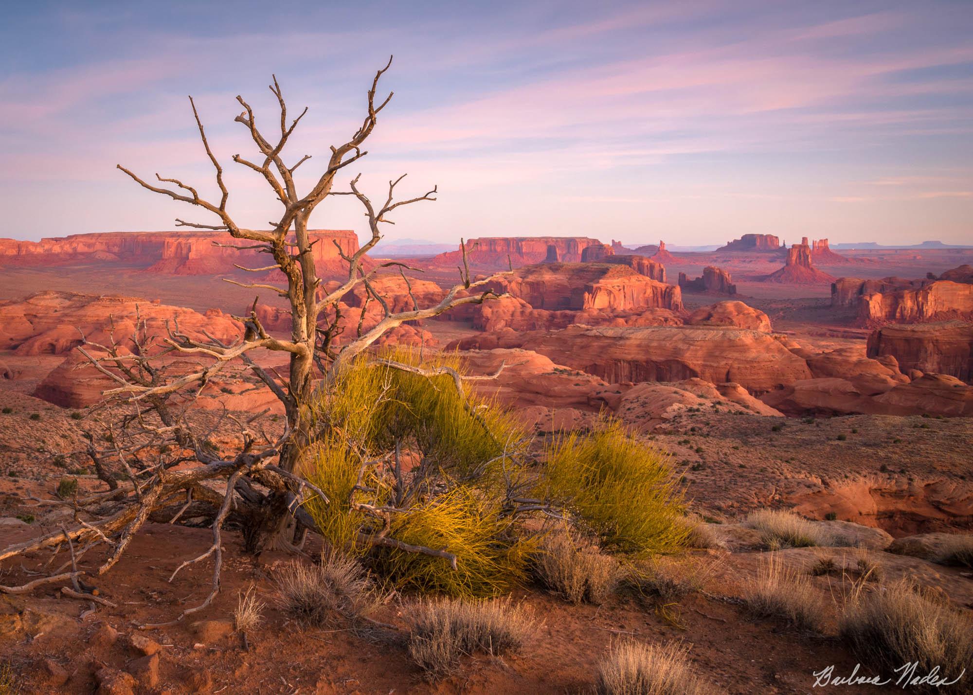 Sunrise on Hunt's Mesa - Monument Valley